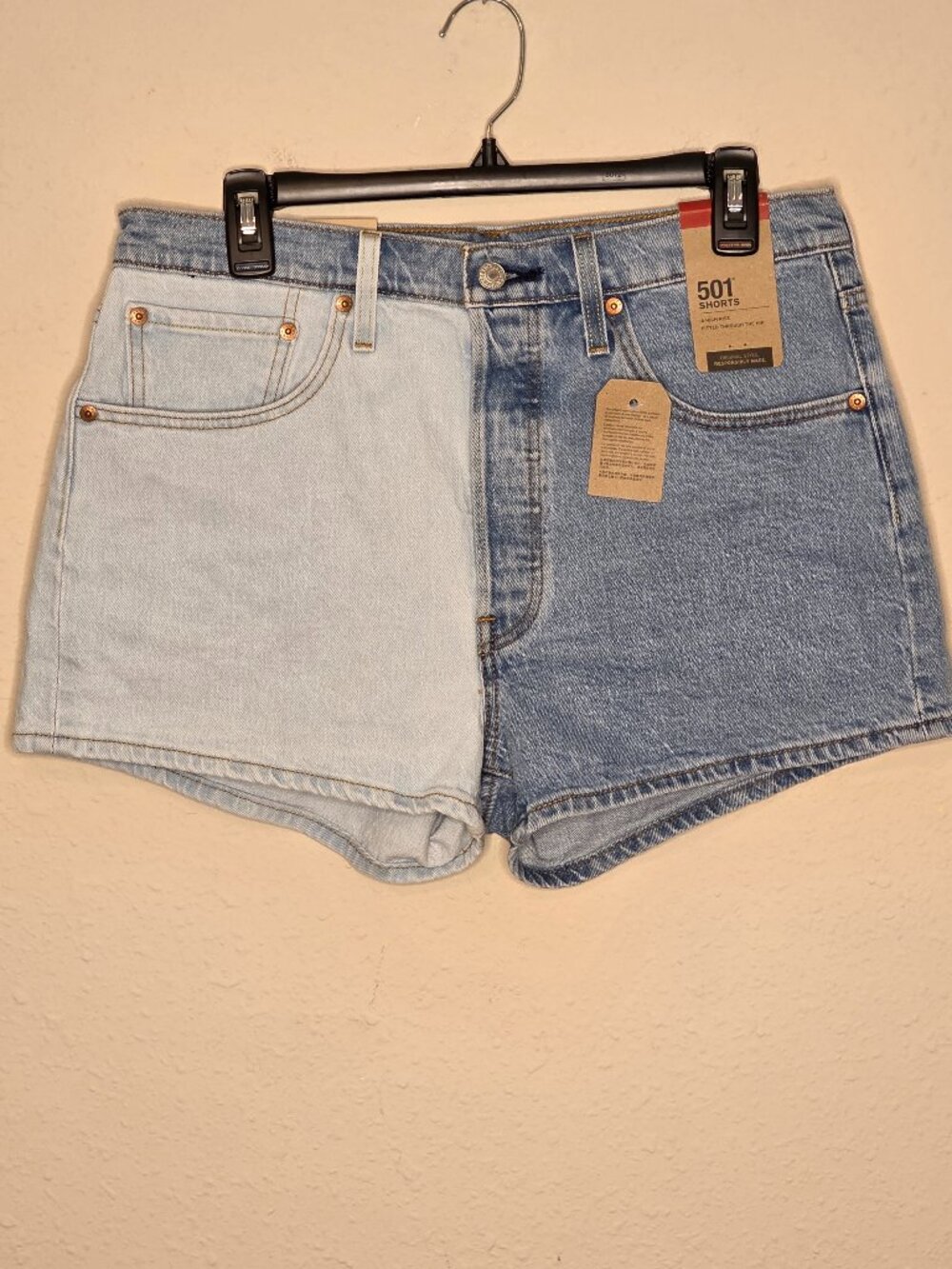 Levi's 501 High-Rise, 2 Tone Women's Denim Shorts, Size 31